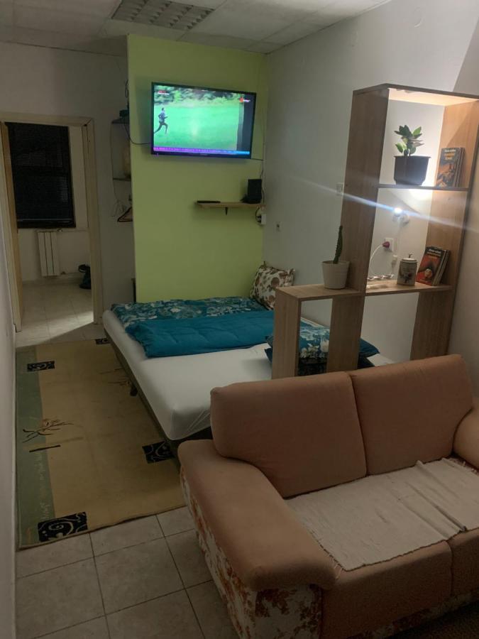 Smjestaj Apartment Добой Екстериор снимка