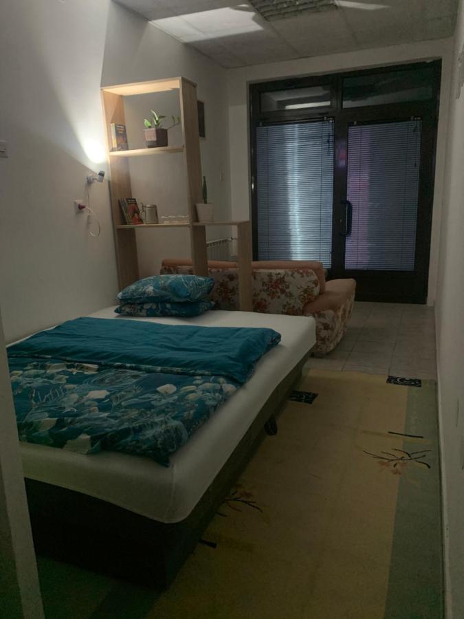 Smjestaj Apartment Добой Екстериор снимка
